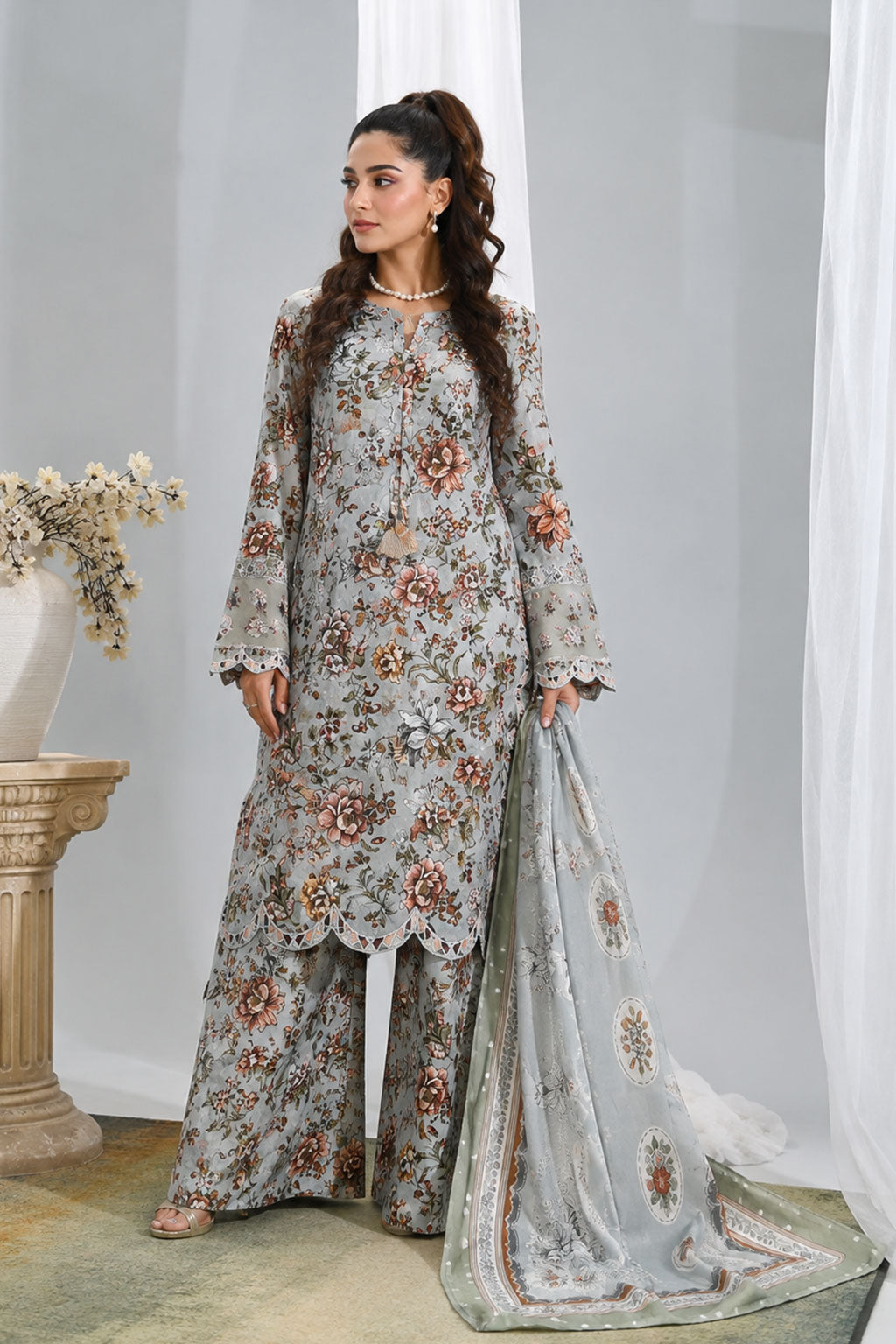 Silver Bloom — Printed Lawn 3-Piece Suit