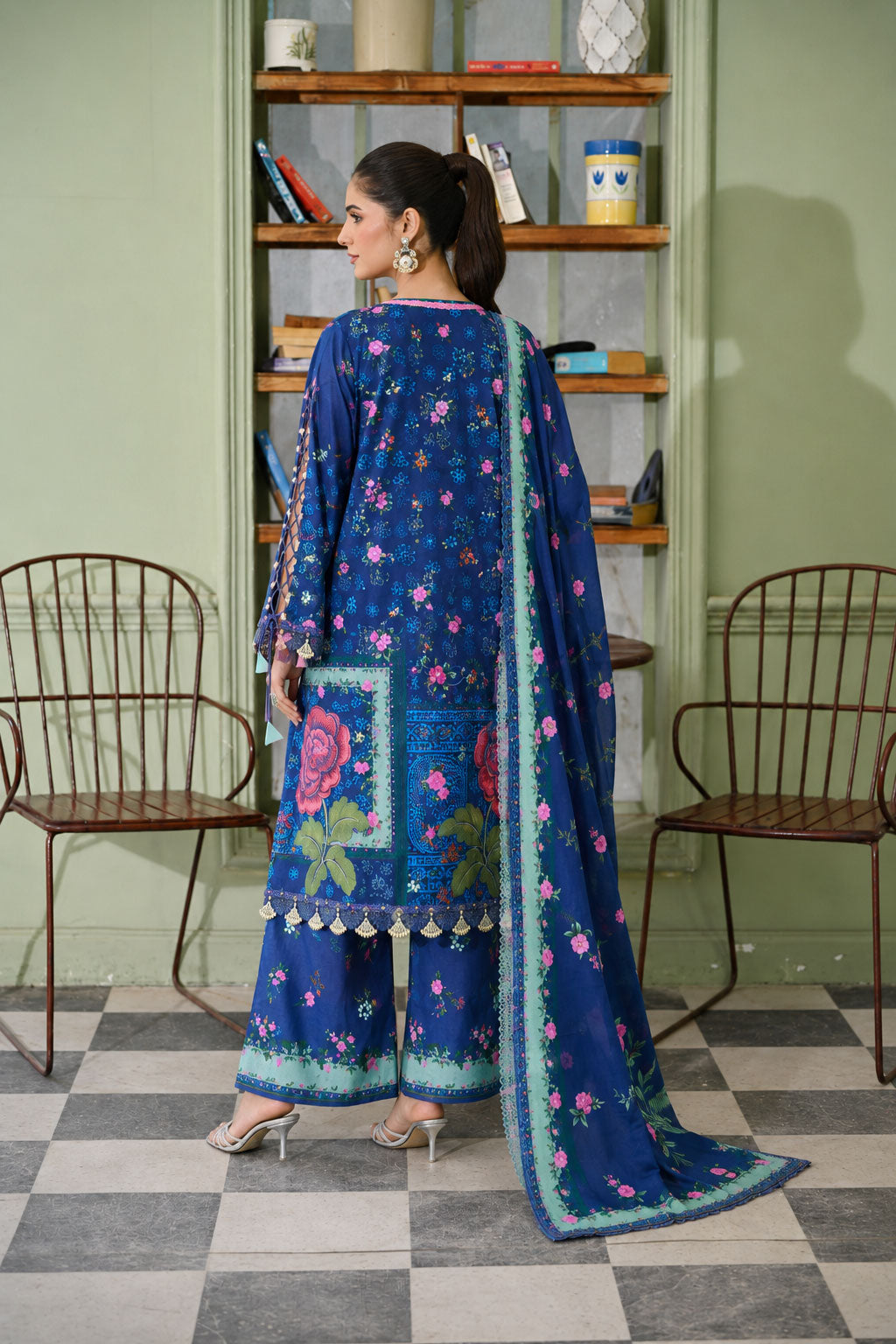 Royal Rose — Printed Lawn 3-Piece Suit